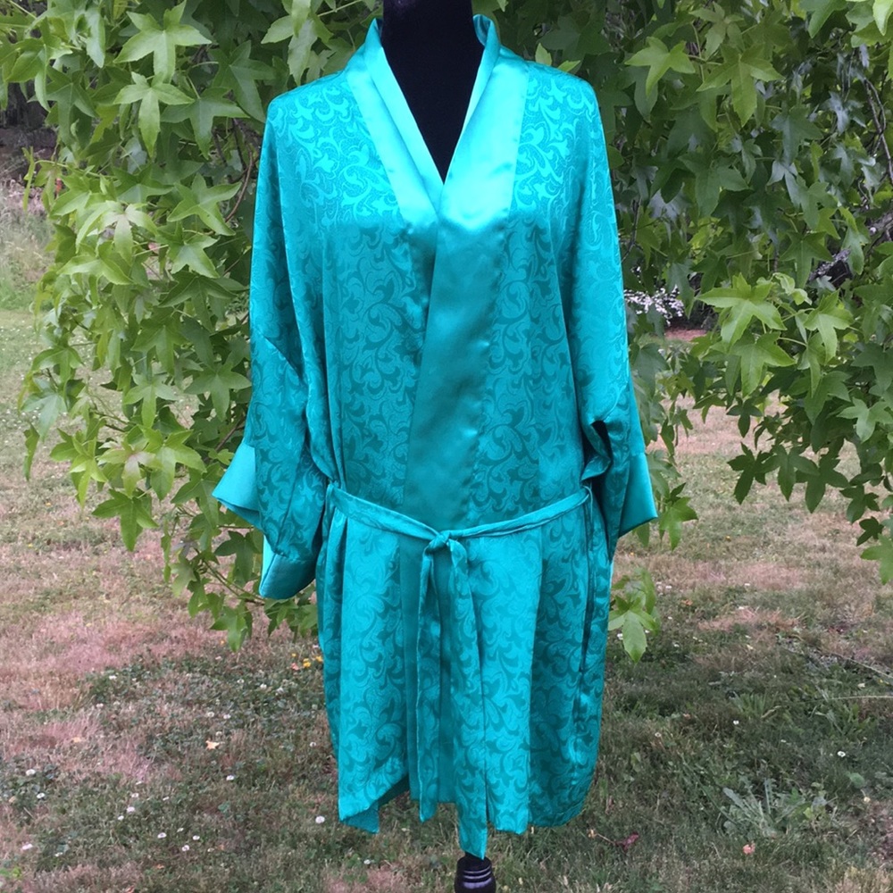 Victoria’s Secret Emerald Green Robe